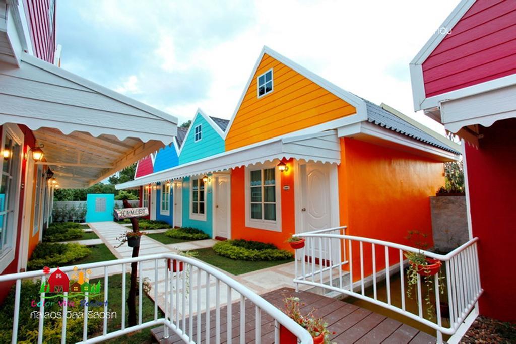 Color Ville Hotel SHA Certified Sakon Nakhon Esterno foto