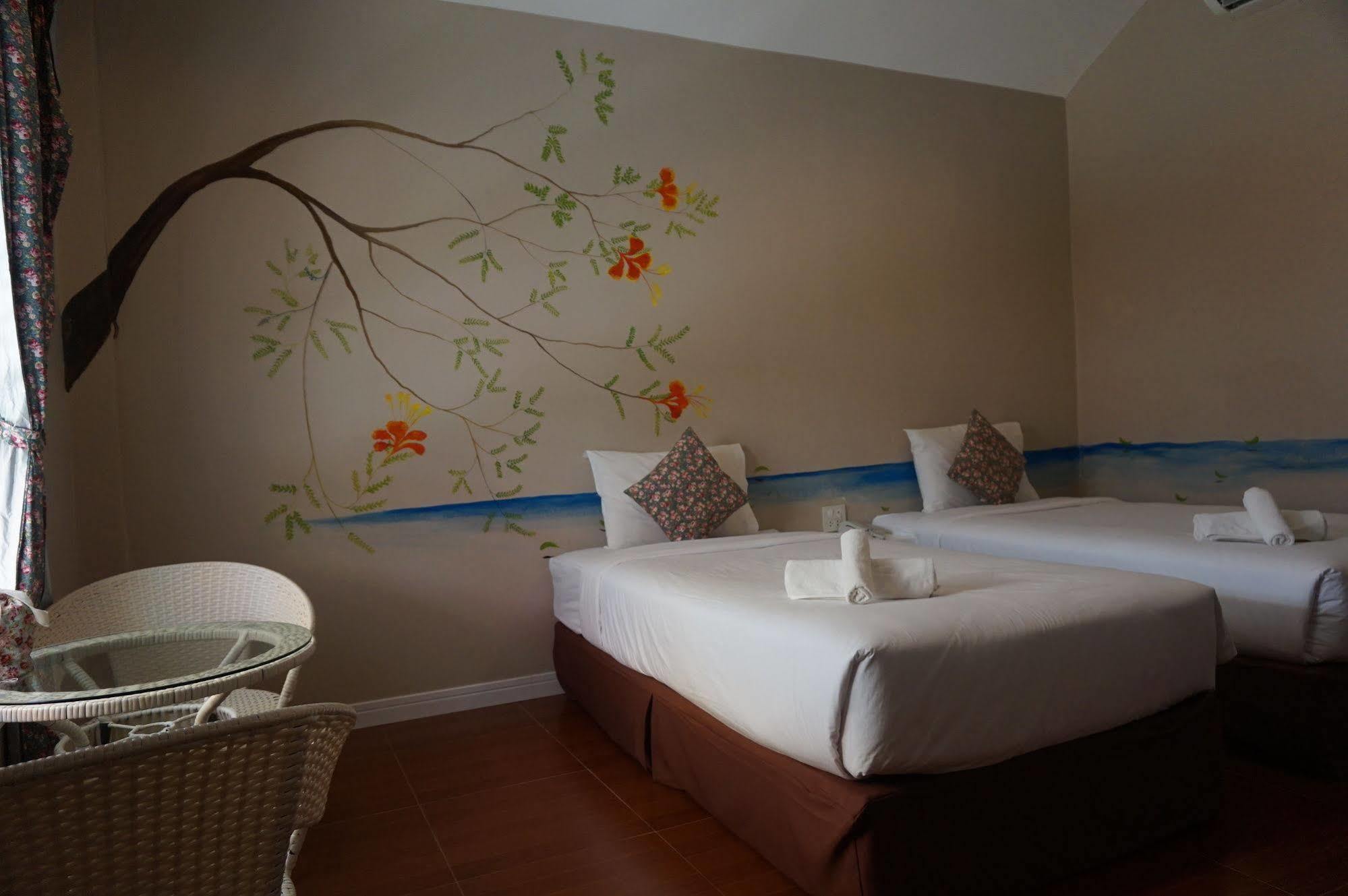Color Ville Hotel SHA Certified Sakon Nakhon Esterno foto