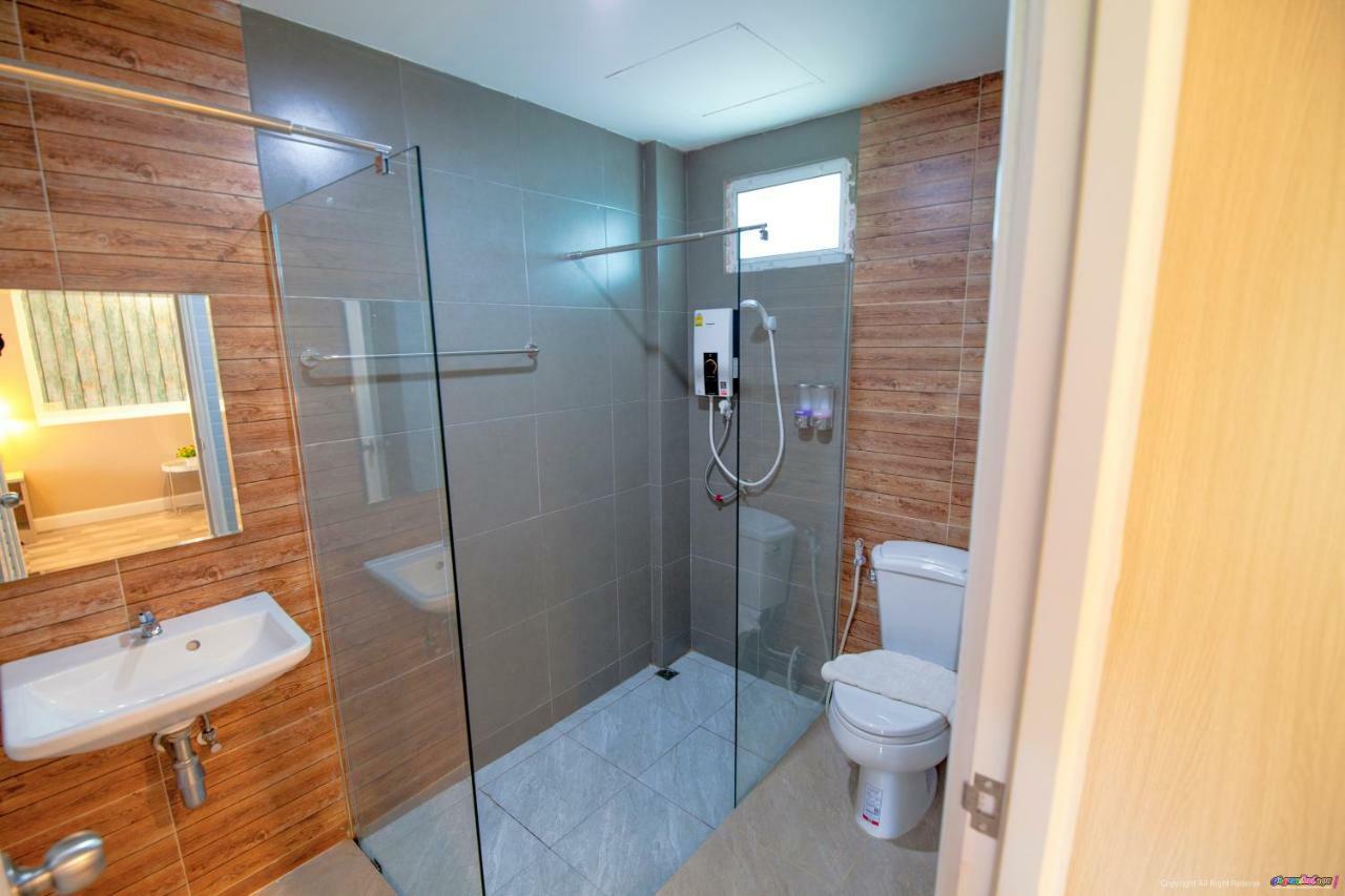 Color Ville Hotel SHA Certified Sakon Nakhon Esterno foto