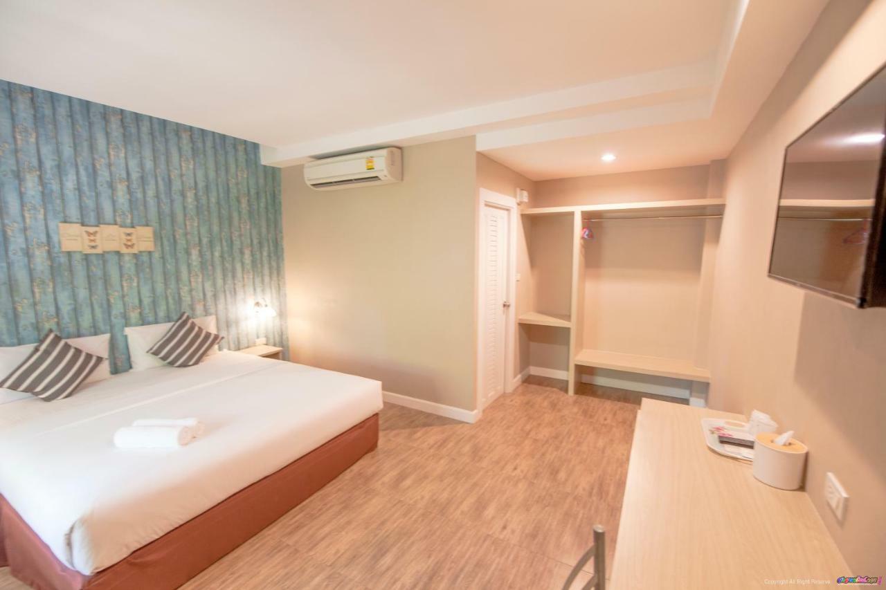 Color Ville Hotel SHA Certified Sakon Nakhon Esterno foto